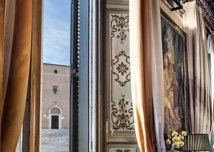 Domus 3 Badroom Piazza Venezia Roma