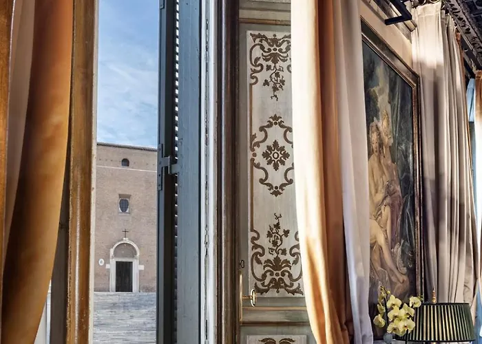 Domus Maxima Aracoeli Penthouse Piazza Venezia *